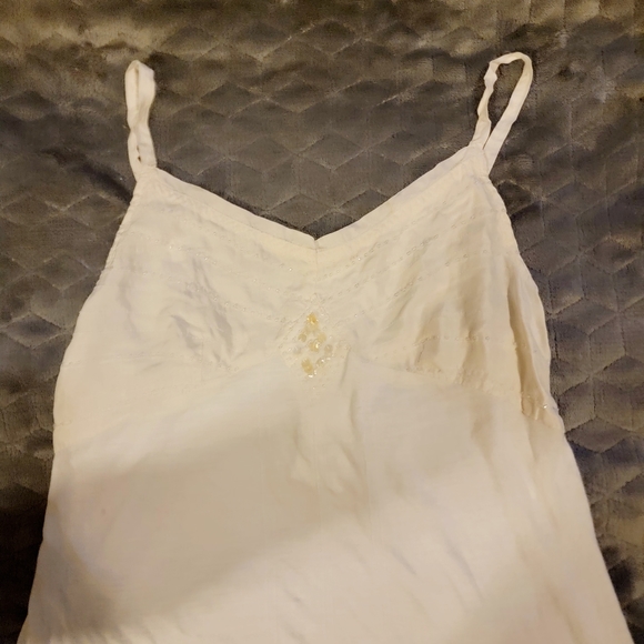 Da nang beautiful classy  cream colored tank size Xs - Picture 4 of 4